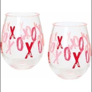 New acrylic stemless xoxo wine glasses
